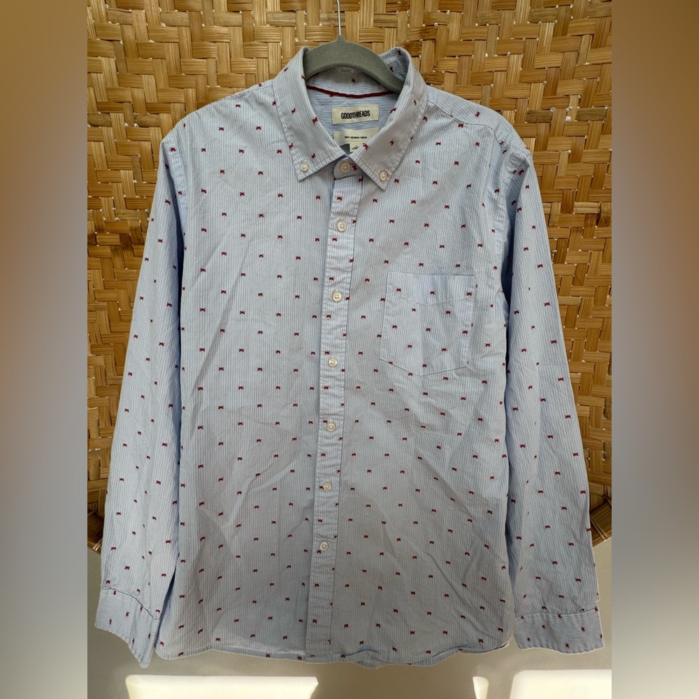 Goodthreads Men's Blue Buttondown Shirt with Red Crabs